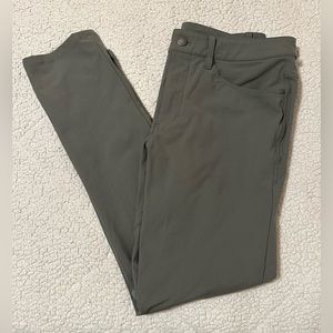 Lululemon Men’s ABC pant